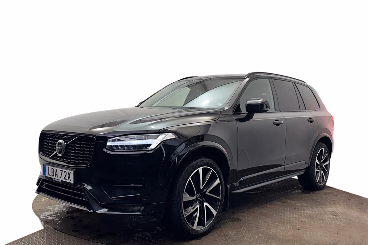 Volvo XC90 B5 AWD Ultimate Dark 7sits Pano Navi HUD 360° H/K 235hk