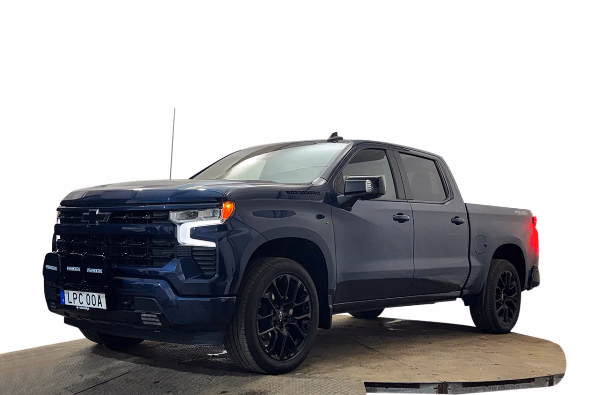 Chevrolet Silverado 1500 Crew 5.3 V8 Drag 360° Cockpit BOSE Läder LED MOMS 360hk