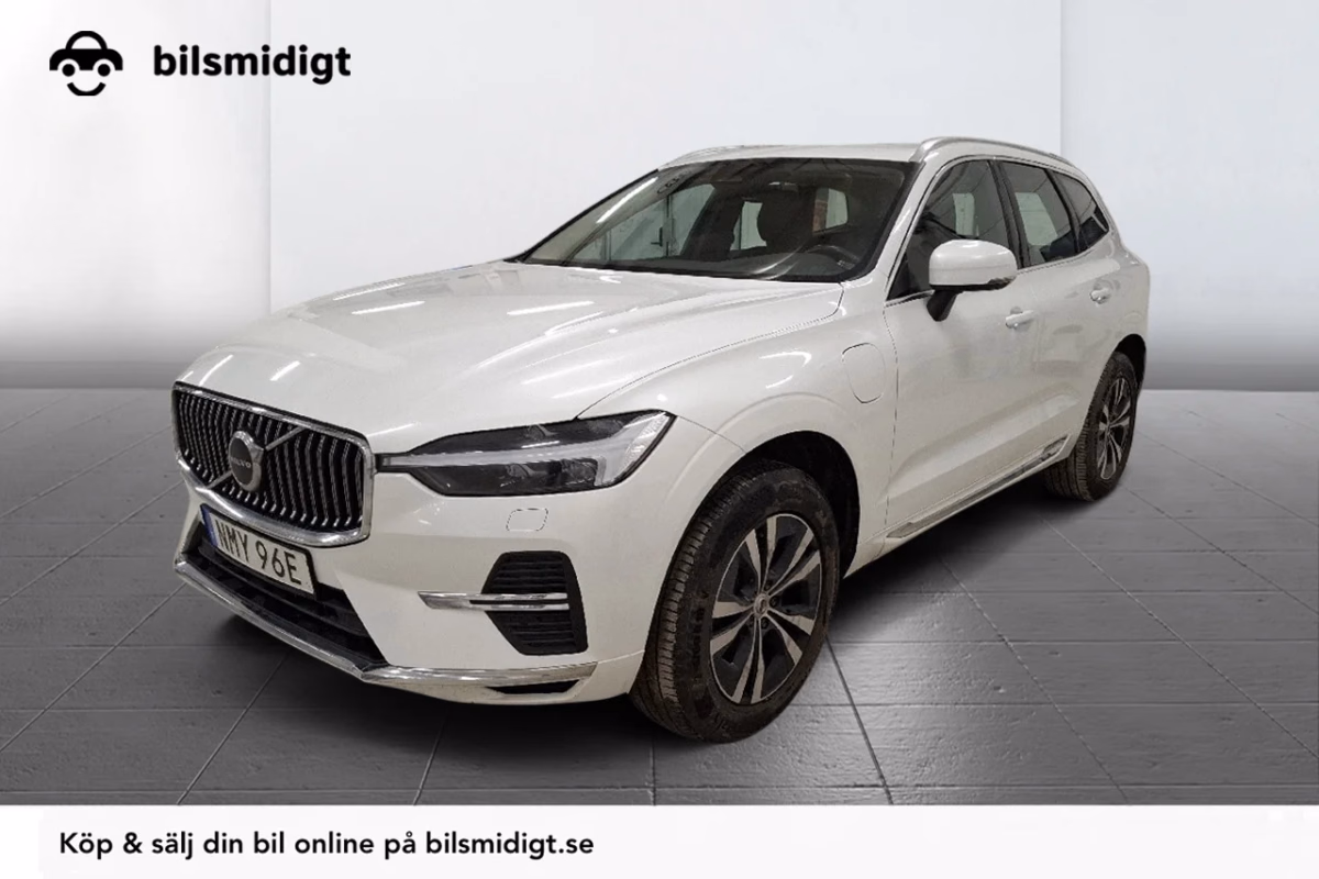 Volvo XC60 Recharge T6 AWD Core Bright Drag Pano Värmare Kamera 350hk