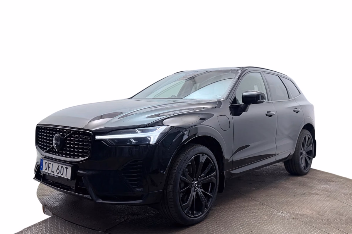 Volvo XC60 T8 Plug-In AWD Ultra Black Drag Pano 360° BLIS B&W HUD 456hk