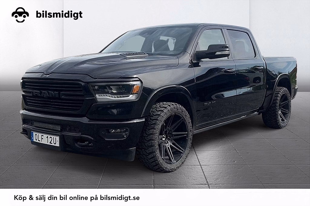 RAM 1500 Laramie Night Crew Cab 5.7 V8 HEMI 4x4 Drag 360° Skinn MOMS 395hk
