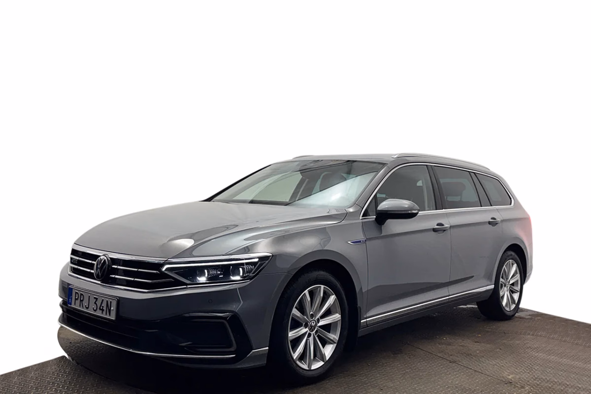 Volkswagen Passat SC GTE 1.4 TSI Executive Business Drag Navi Kamera 218hk