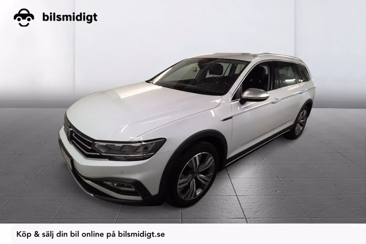 Volkswagen Passat Alltrack 2.0 TDI 4M Drag Värmare ACC Navi MOMS 200hk