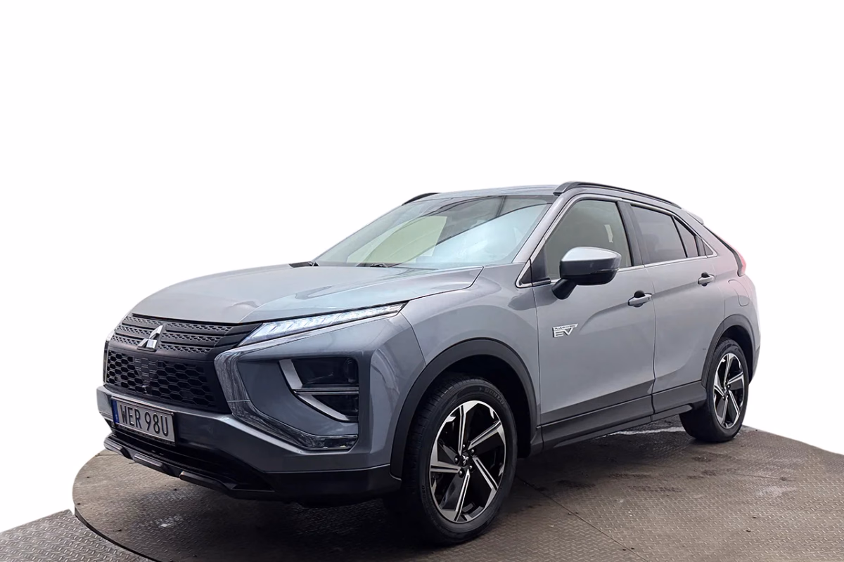 Mitsubishi Eclipse Cross PHEV 2.4 4WD Kamera Keyless Filassist MOMS 188hk
