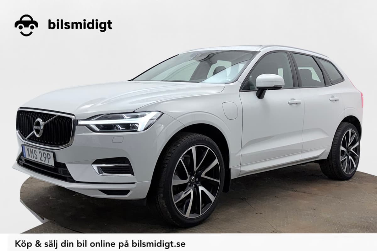 Volvo XC60 T8 TwinEngine AWD Momentum Dragkrok Panorama Värmare H/K 392hk