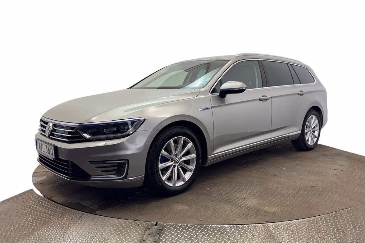 Volkswagen Passat Variant GTE 1.4 TSI Komfort&Design Drag Kamera Cockpit 218hk