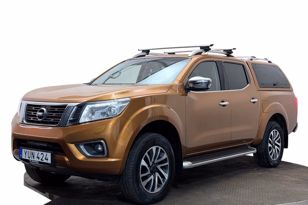 Nissan Navara Dubbelhytt 2.3 dCi 4WD Drag Läder Elsäte Taklucka Navi 360° Värmare MOMS
